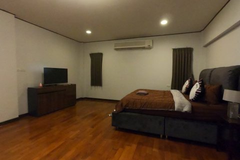 4 bedrooms House in Chiang Mai, Thailand No. 97664 6