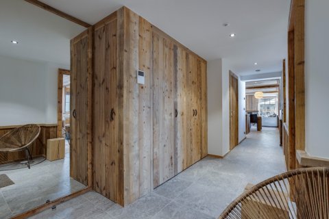 4 bedrooms Apartment in Val-d'Isere, France No. 99426 4