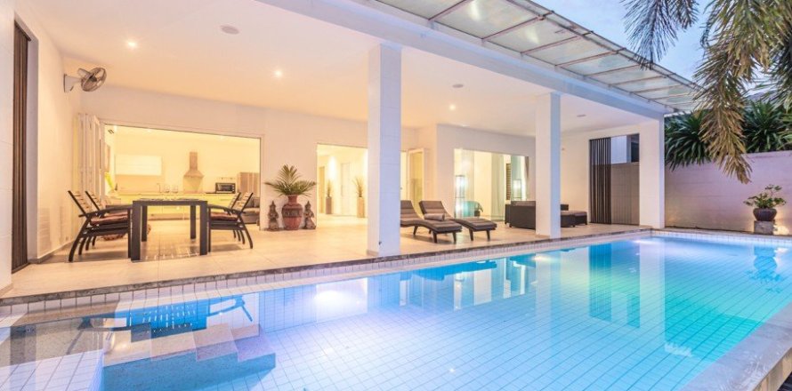 Studio Villa on the Phuket, Thailand No. 97411