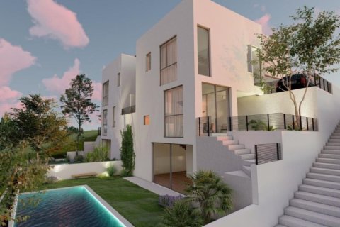 5 bedrooms Villa in Limassol, Cyprus No. 107006 4