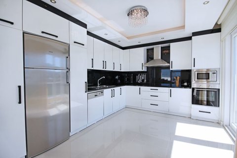 5 bedrooms Villa in Alanya, Turkey No. 113933