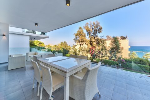 3 bedrooms Apartment in Nicosia, Cyprus No. 105670 14