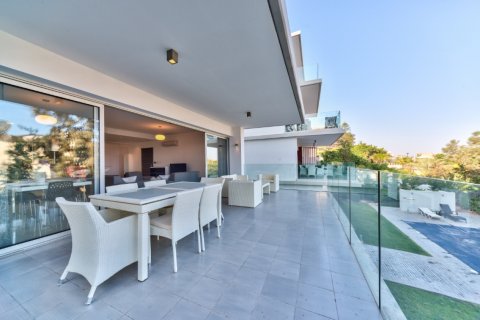 3 bedrooms Apartment in Nicosia, Cyprus No. 105670 13