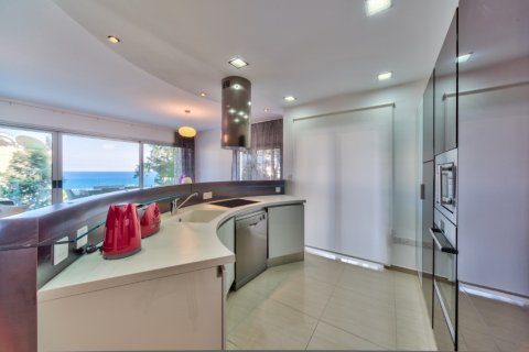 3 bedrooms Apartment in Nicosia, Cyprus No. 105670 2