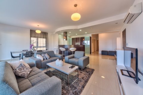 3 bedrooms Apartment in Nicosia, Cyprus No. 105670 3