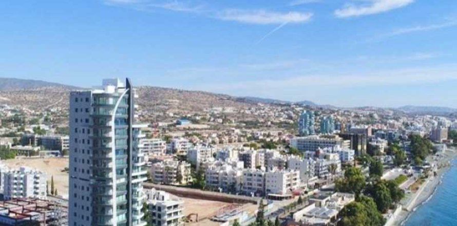 3 bedrooms Apartment in Agios Tychonas, Cyprus No. 32836