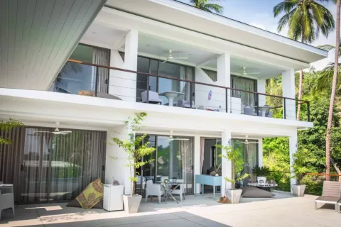 4 bedrooms Villa on the Chaweng Beach, Thailand No. 2808 10