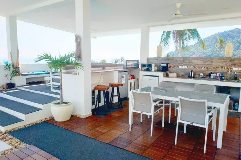 4 bedrooms Villa on the Chaweng Beach, Thailand No. 2808 17