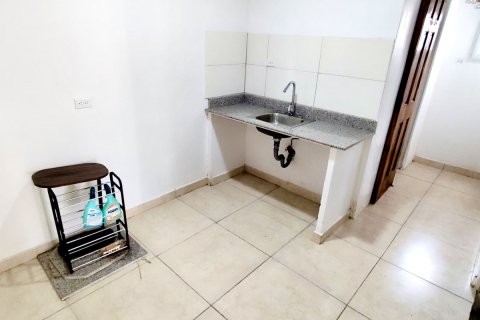 Дом с 3 спальнями в Barrio Colon, Панама №128298 10