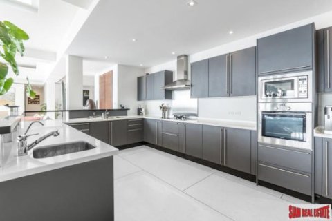 5 bedrooms Villa in Layan Beach, Thailand No. 95948 25