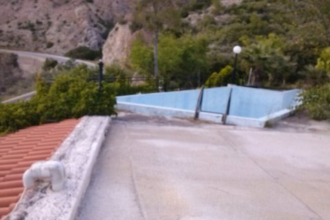 4 bedrooms Villa in Loutraki, Greece No. 51572 6