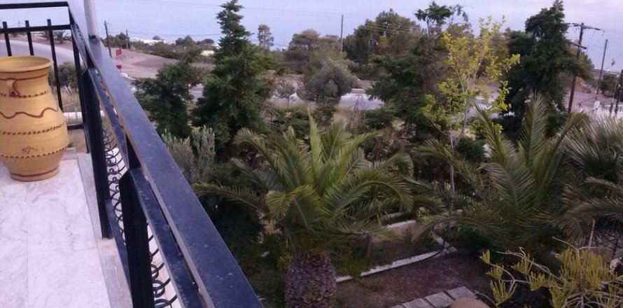 4 bedrooms Villa in Loutraki, Greece No. 51572