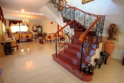 6 bedrooms Villa in Limassol, Cyprus No. 74486 7