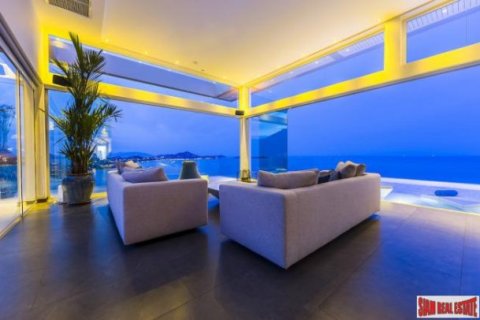 6 bedrooms Villa on the Chaweng Beach, Thailand No. 96224 19