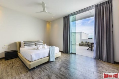 6 bedrooms Villa on the Chaweng Beach, Thailand No. 96224 5