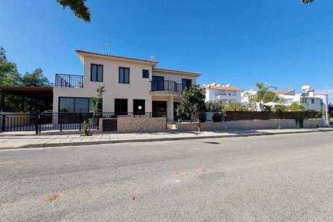 5 bedrooms House in Paralimni, Cyprus No. 39853 4