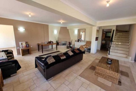 5 bedrooms House in Paralimni, Cyprus No. 39853 7