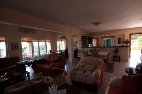 Вилла с 2 спальнями в Керкира, Греция №78206 3