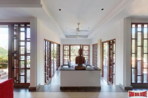 5 bedrooms Villa in Kamala, Thailand No. 97229 13