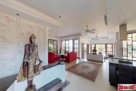 5 bedrooms Villa in Kamala, Thailand No. 97229 9