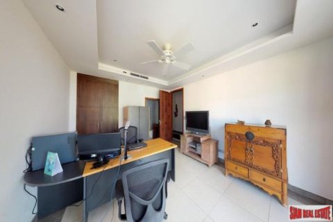 5 bedrooms Villa in Kamala, Thailand No. 97229 25