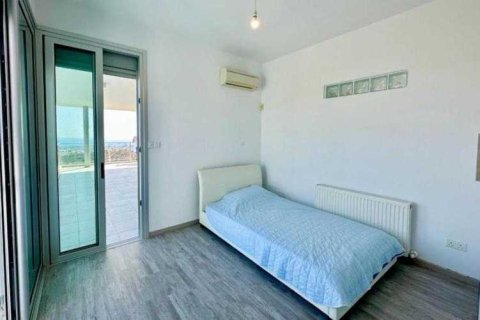 5 bedrooms House in Agios Athanasios, Cyprus No. 29955 5