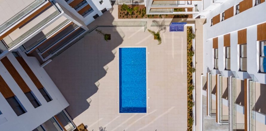 Квартира студия в Никосия, Кипр №105287