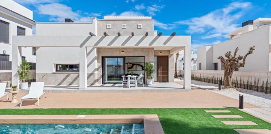 3 bedrooms Villa in Ciudad Quesada, Spain No. 112194