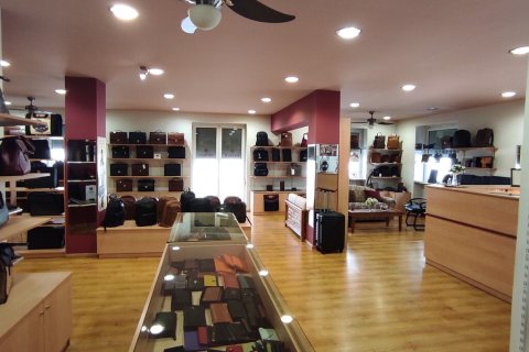 312m² Building in Athens, Greece No. 56359 7