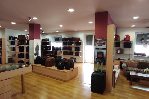 312m² Building in Athens, Greece No. 56359 8