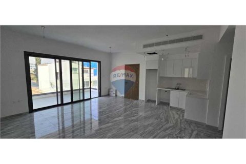 3 bedrooms Apartment in Mesa Geitonia, Cyprus No. 71697 4