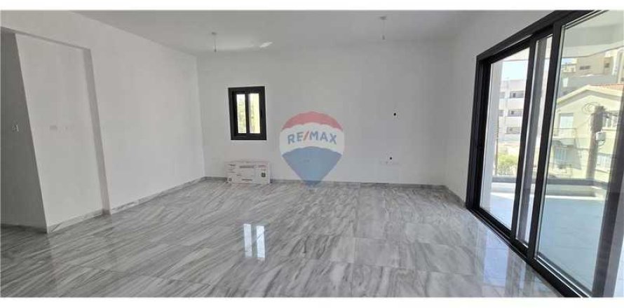 3 bedrooms Apartment in Mesa Geitonia, Cyprus No. 71697