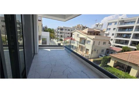 3 bedrooms Apartment in Mesa Geitonia, Cyprus No. 71697 2