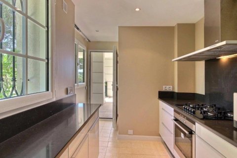 Вилла с 3 спальнями в Антиб, Франция №67348 9