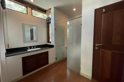 4 bedrooms House in Chiang Mai, Thailand No. 97769 8