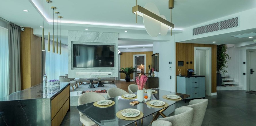 Квартира с 4 спальнями в Анталья, Турция №124920