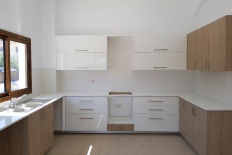 8 bedrooms Villa in Paphos, Cyprus No. 106090 6