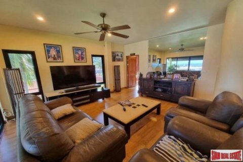 3 bedrooms Villa in Kata, Thailand No. 96357 8