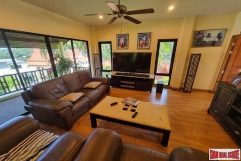 3 bedrooms Villa in Kata, Thailand No. 96357 9