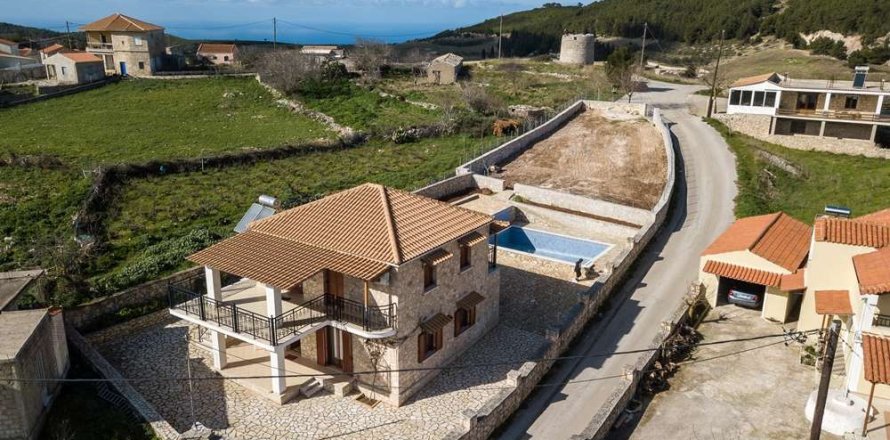 5 bedrooms House in Zakynthos, Greece No. 24617