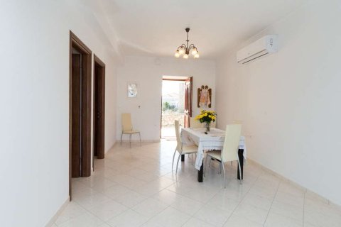 5 bedrooms House in Zakynthos, Greece No. 24617 15