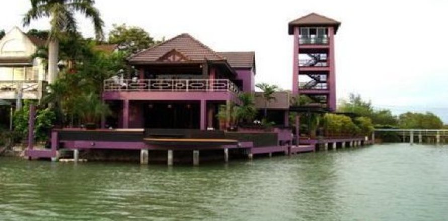 4 bedrooms House in Jomtien Beach, Thailand No. 96478