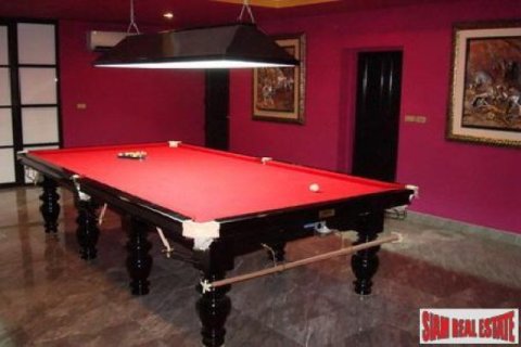 4 bedrooms House in Jomtien Beach, Thailand No. 96478 3