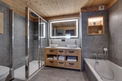 4 dormitorios Apartment en Val-d'Isere, France No. 99433 10