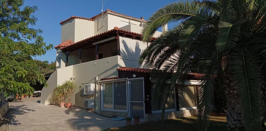 Studio House in Euboea, Greece No. 107391