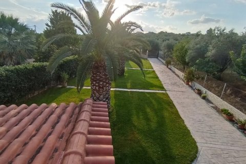 143m² House in Euboea, Greece No. 107391 8