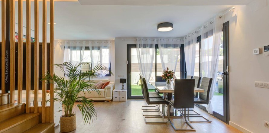 4 chambres  à Nghia Thang, Vietnam No. 25841