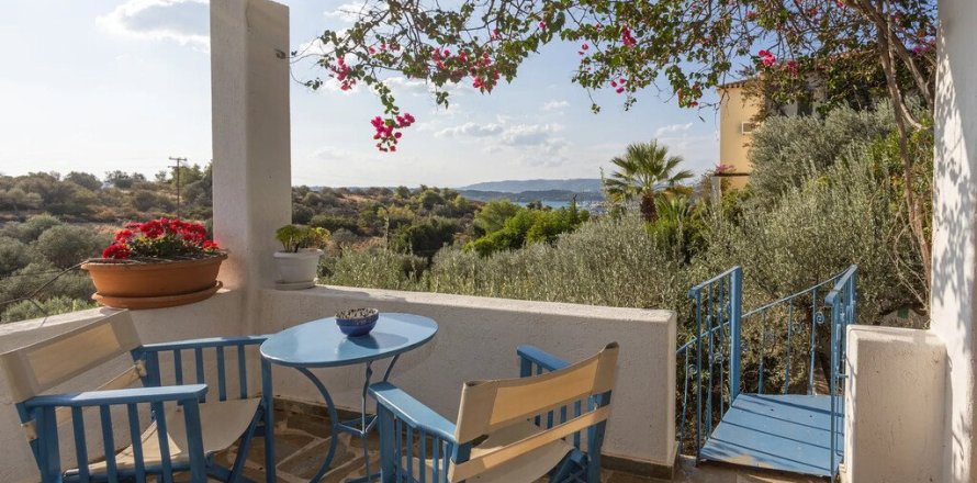 2 bedrooms House in Kranidi, Greece No. 107520