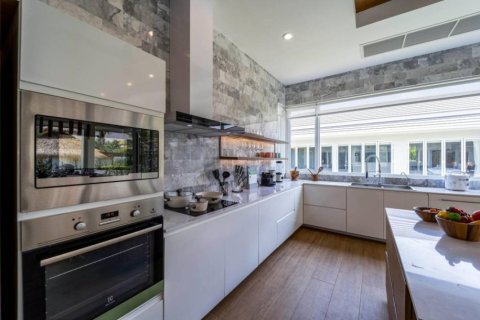 7 bedrooms Land in Hua Hin, Thailand No. 97343 16