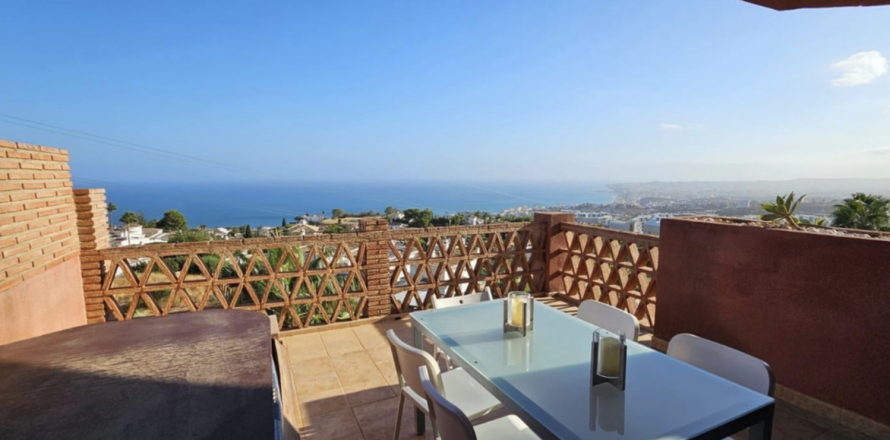 3 dormitorios Duplex en Benalmádena, Spain No. 92353